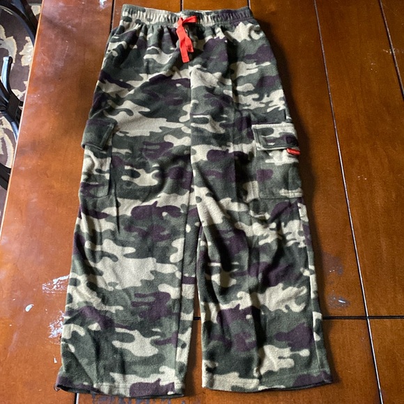 Garanimals 365 kids camo pants Size 8 Approx  31 inches long - Picture 2 of 8